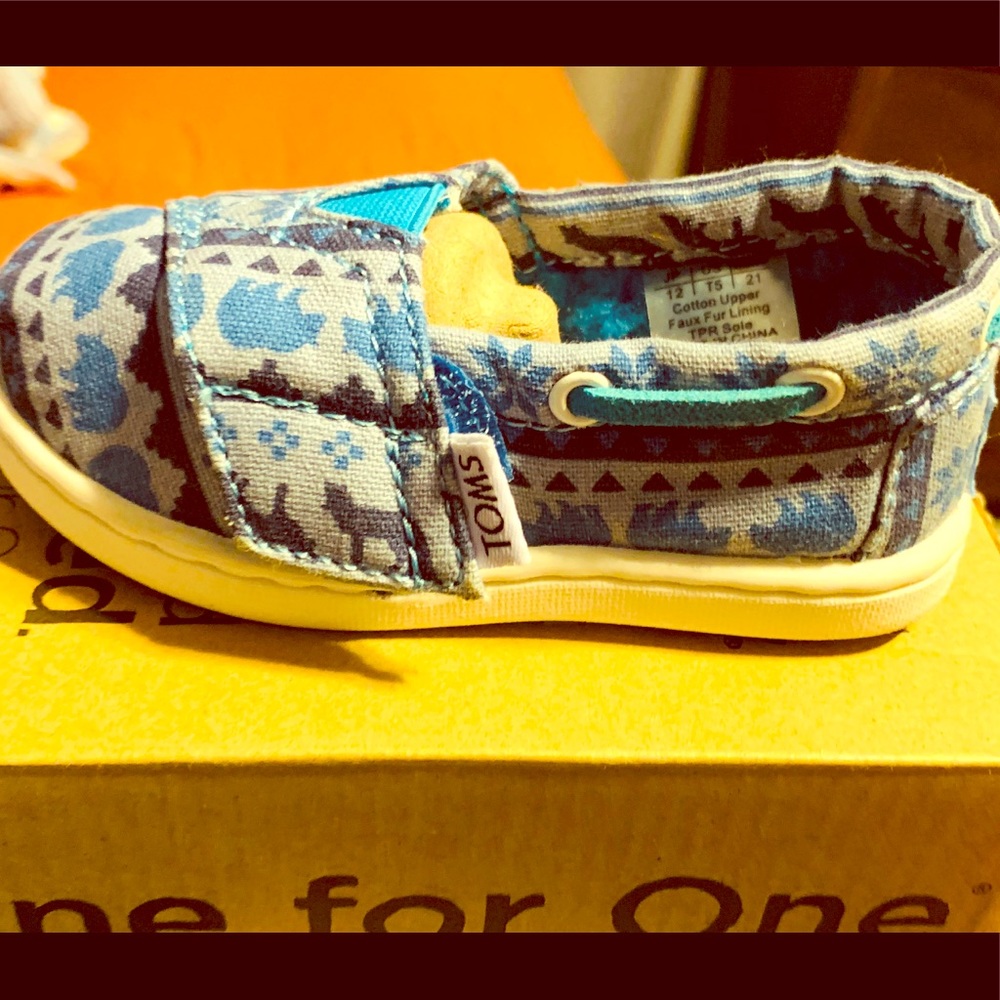 Tinny toms for toddler